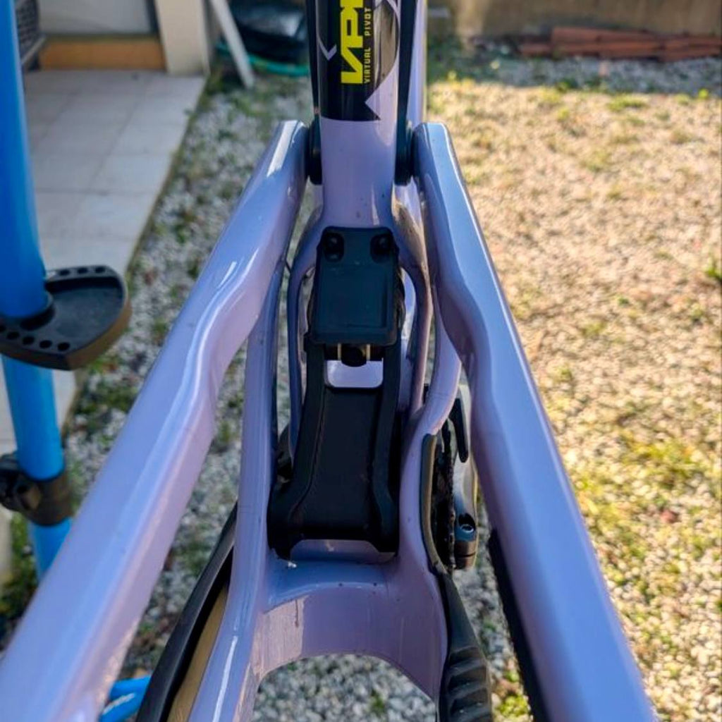 Kit Cadre VTT Électrique Tout-Suspendu – Carbone – Taille XL – Occasion Premium