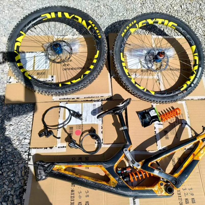 Kit Cadre VTT Tout-Suspendu 29” – Carbone – Taille L – Occasion Premium