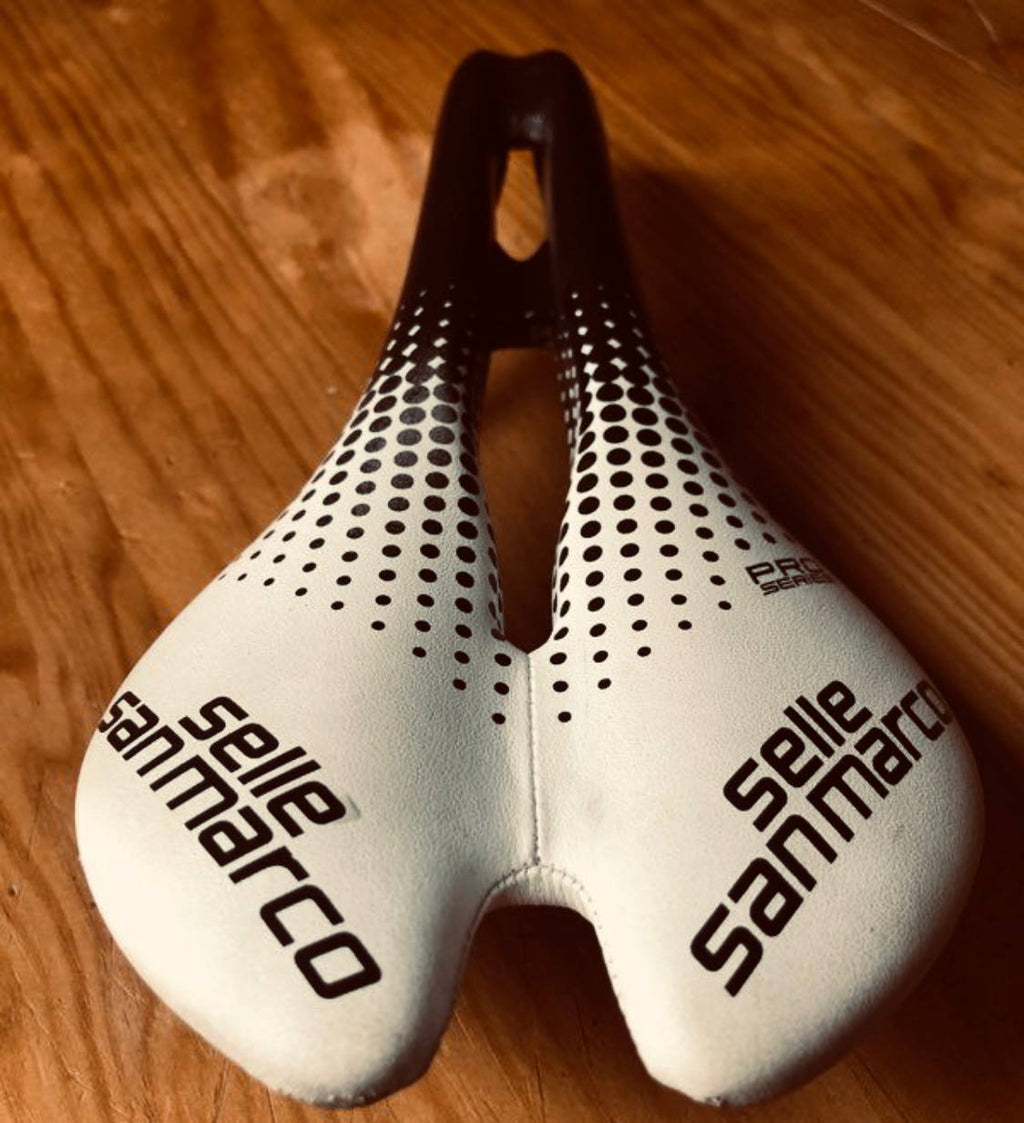 Selle de vélo ergonomique ajourée – Version légère