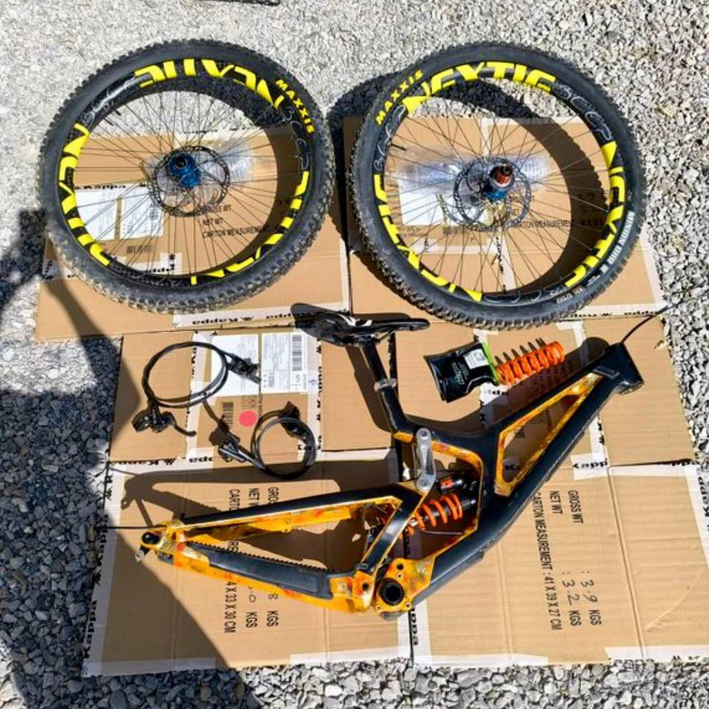 Kit Cadre VTT Tout-Suspendu 29” – Carbone – Taille L – Occasion Premium