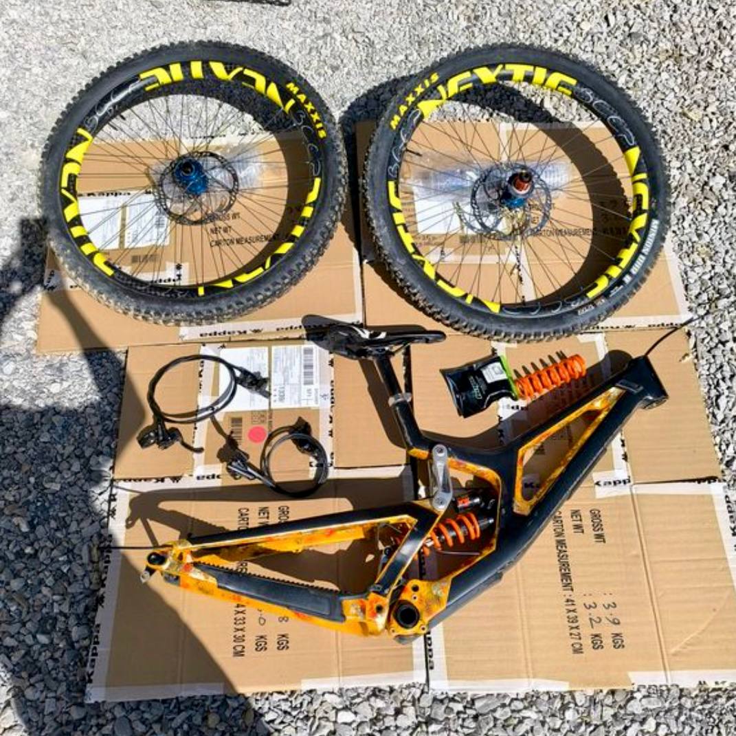 Kit Cadre VTT Tout-Suspendu 29” – Carbone – Taille L – Occasion Premium