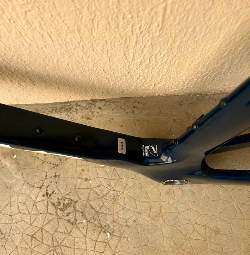 Cadre VTT tout-suspendu carbone – All-Mountain – Excellent état