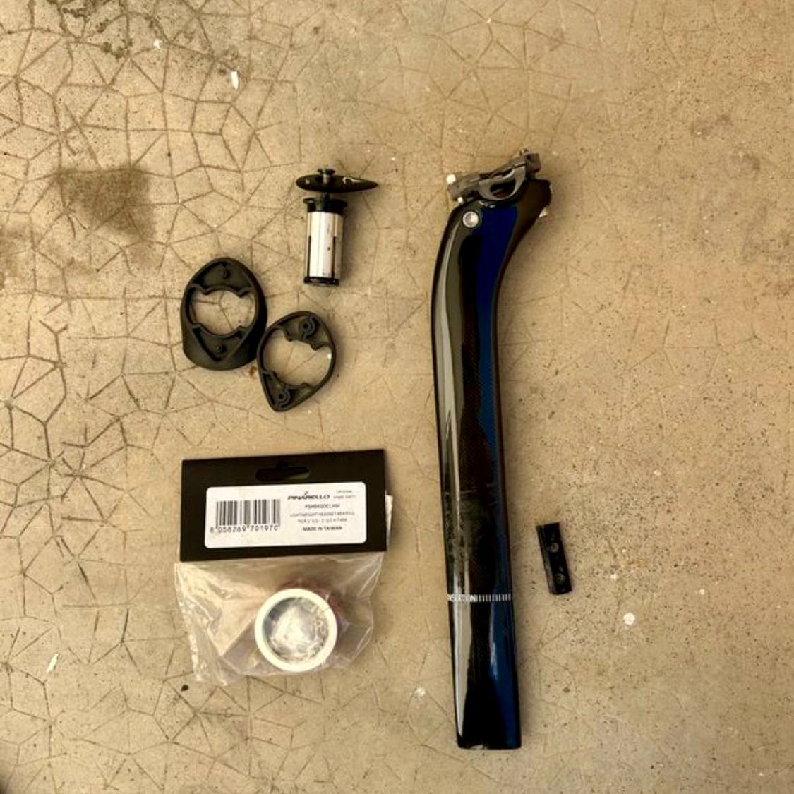 Cadre VTT tout-suspendu carbone – All-Mountain – Excellent état