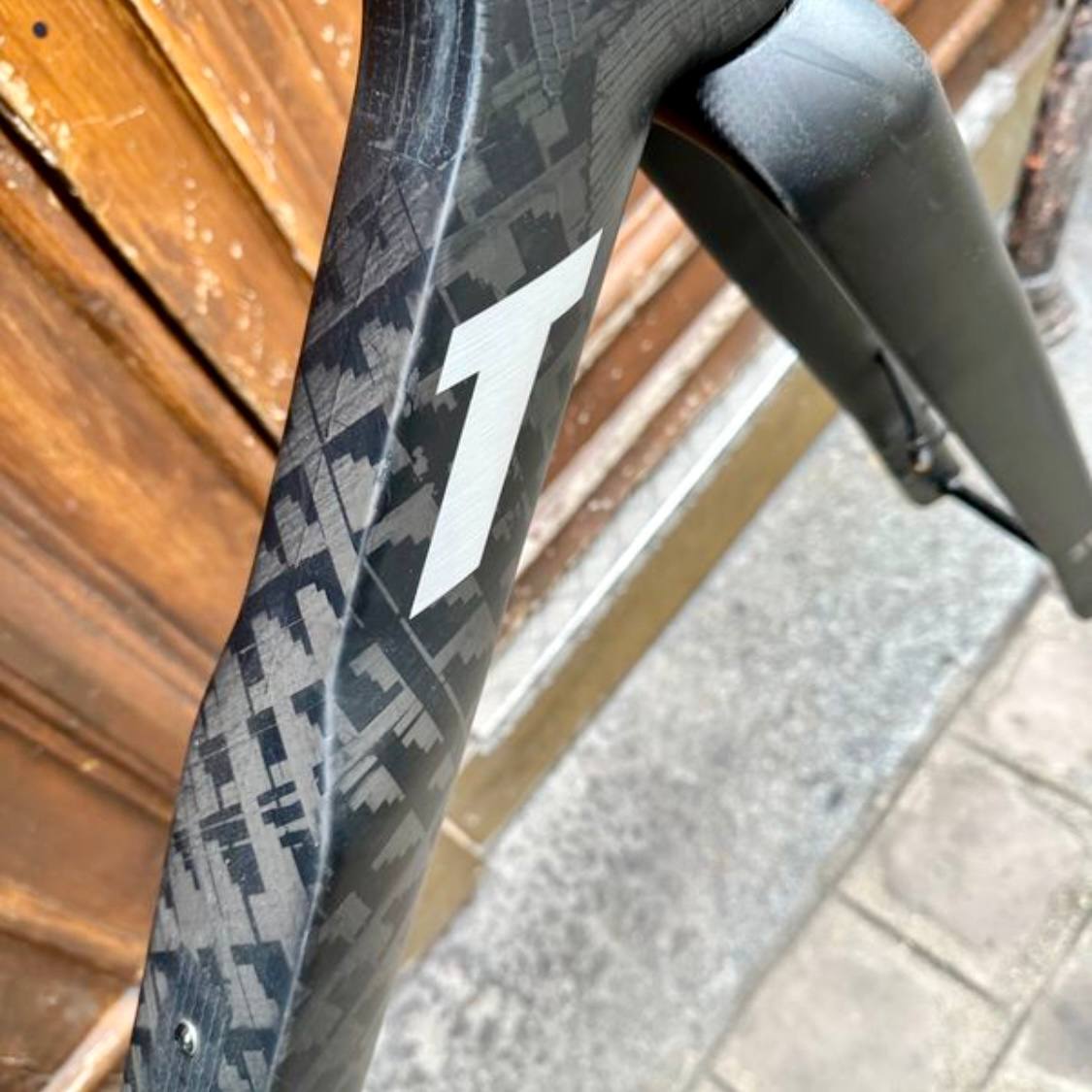 Kit Cadre Route / Gravel Carbone – Cockpit Intégré – Taille L – Occasion Premium